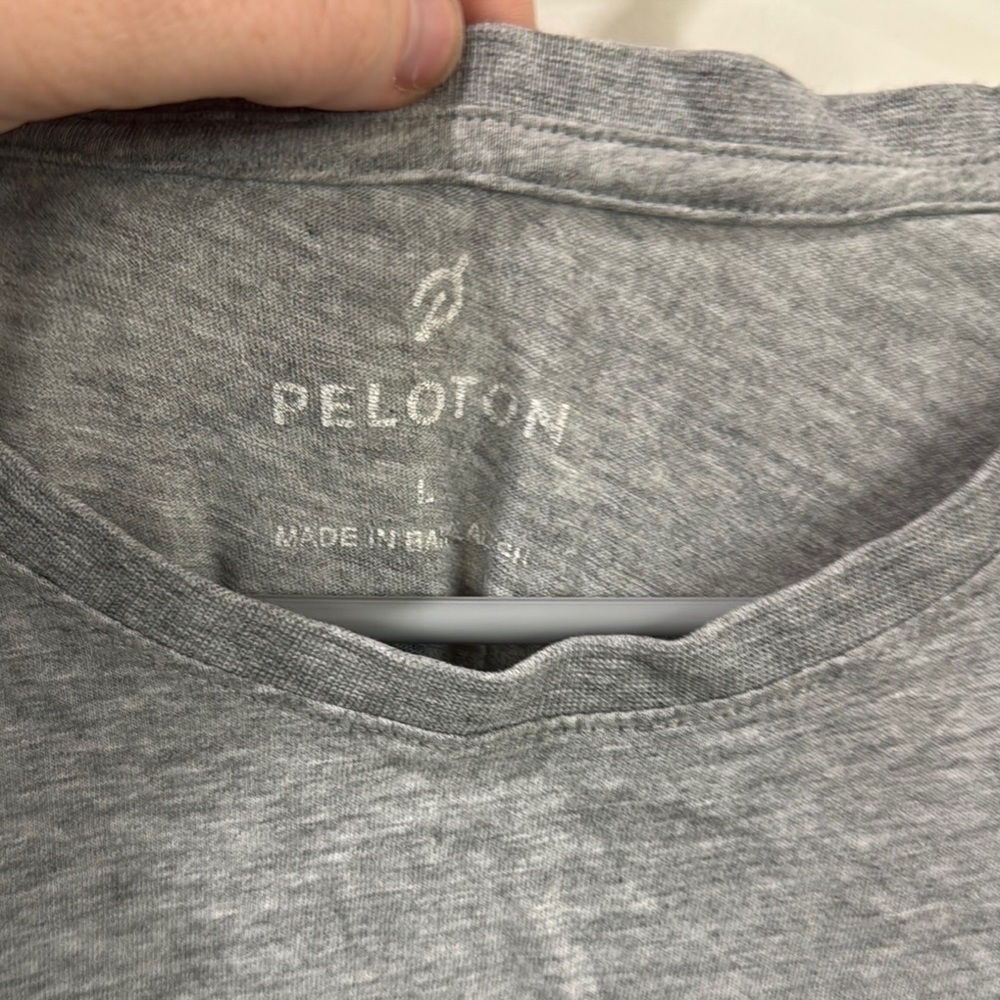 Peloton Gray Short Sleeve Tee with Logo / A27 - Picture 2 of 3